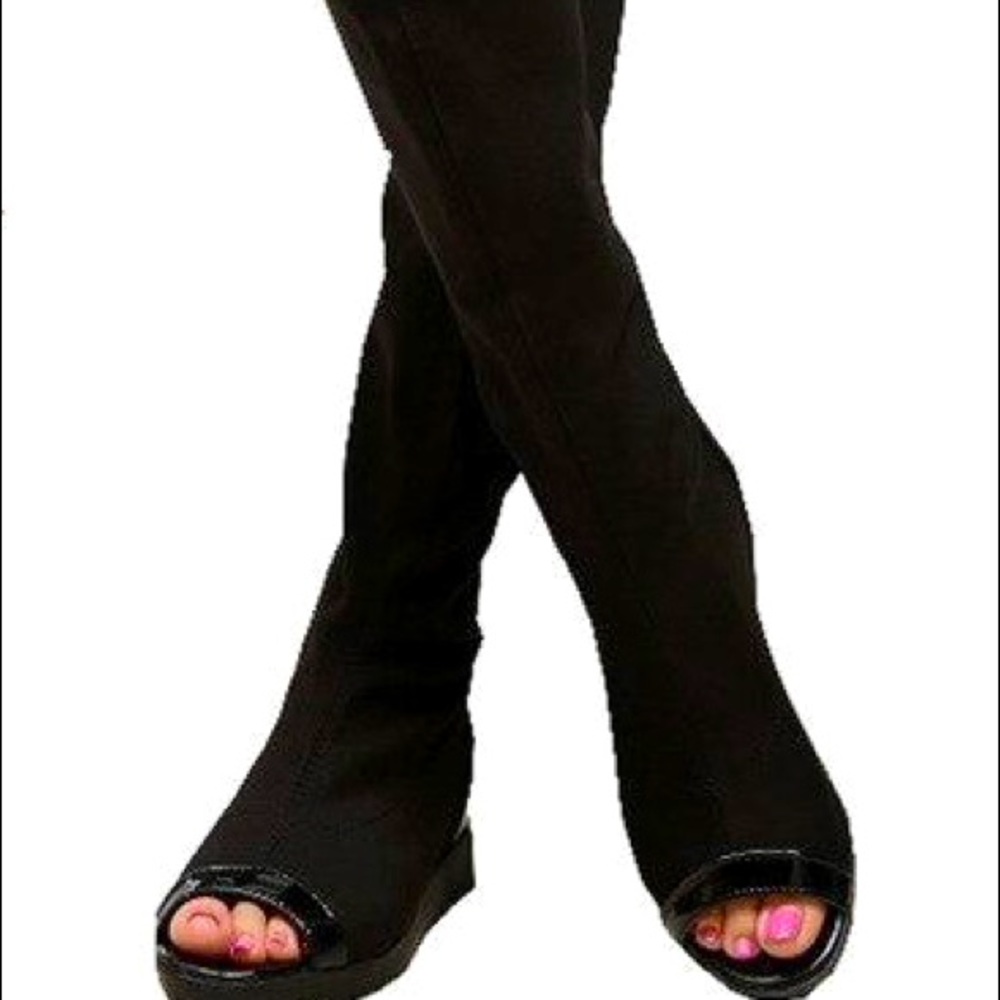 Under knee black sexy peep-toe boots
